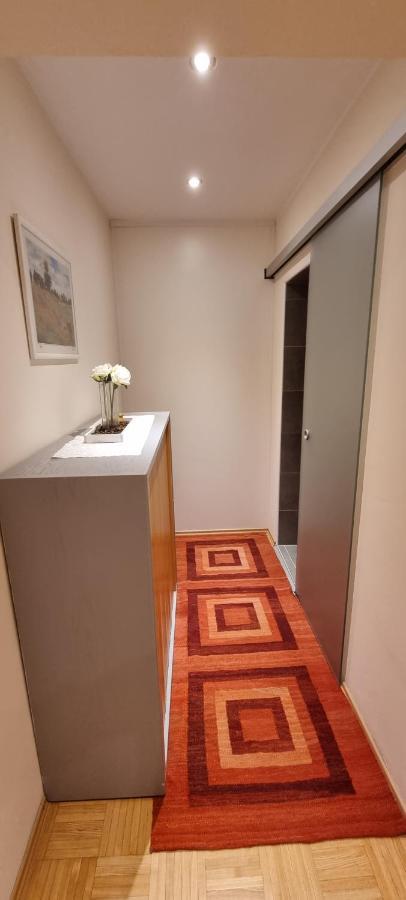 Apartment Mittelpunkt - Kaufmann Sankt Stefan ob Leoben Esterno foto