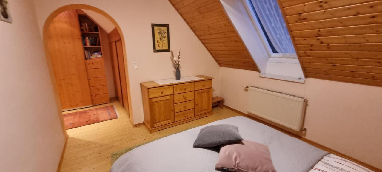 Apartment Mittelpunkt - Kaufmann Sankt Stefan ob Leoben Esterno foto