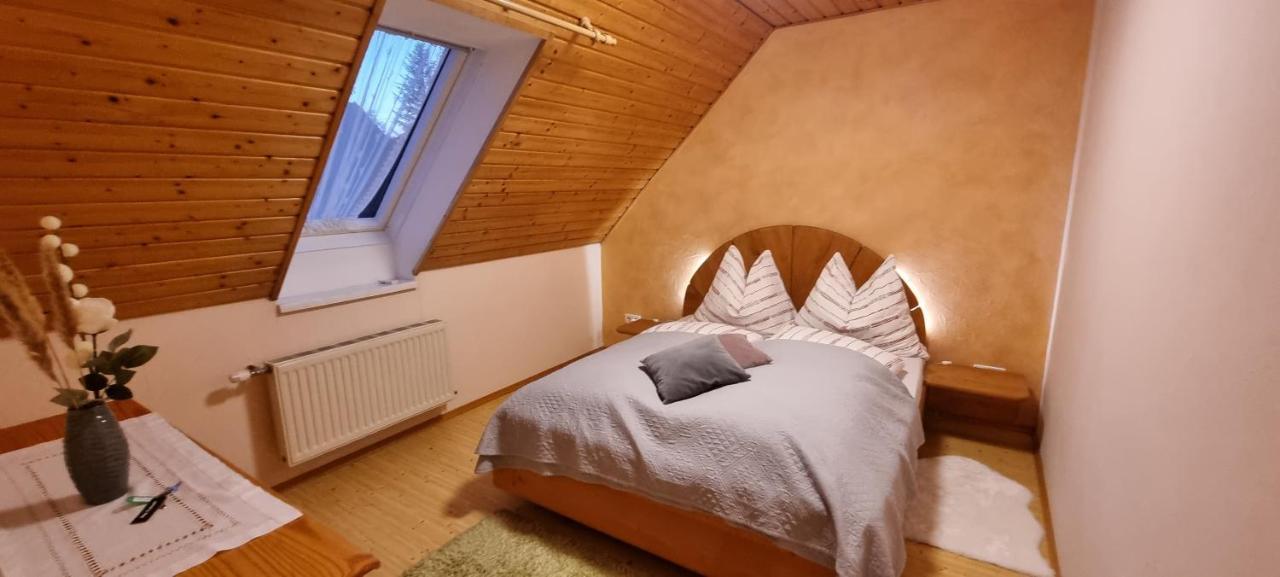 Apartment Mittelpunkt - Kaufmann Sankt Stefan ob Leoben Esterno foto
